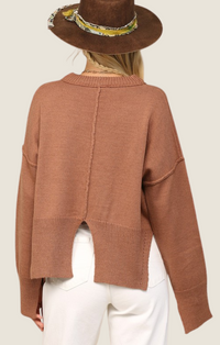 KyeMi rustic clay notch hem crop sweater
30887-RUSCLY